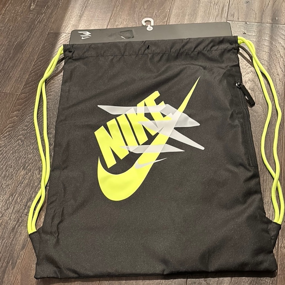 Nike 3 Brand Core Volt Gym Sack,travel bag,drawcord,lightweight,zipper pocket